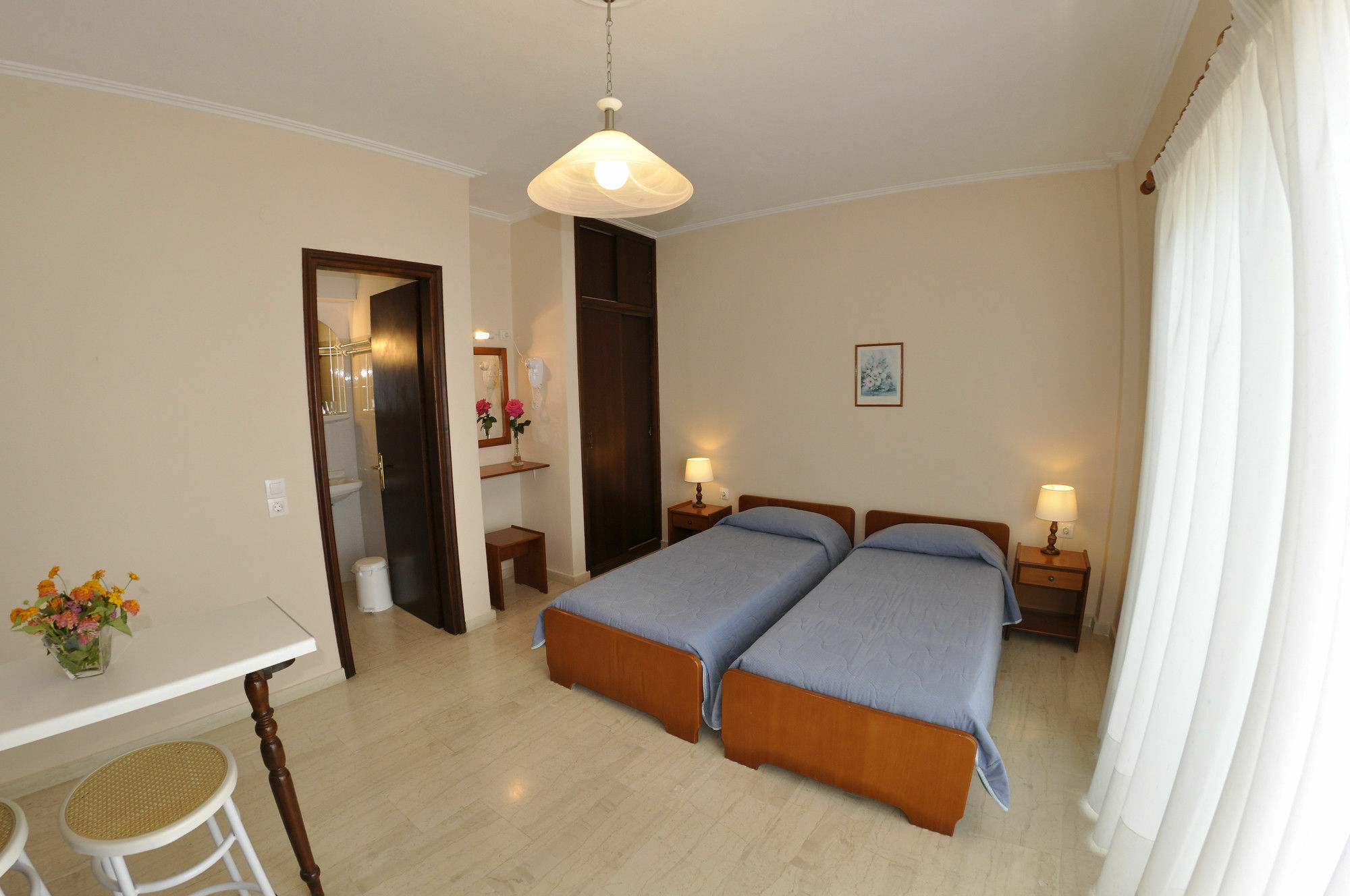 Pelagos Agios Gordios Apartment