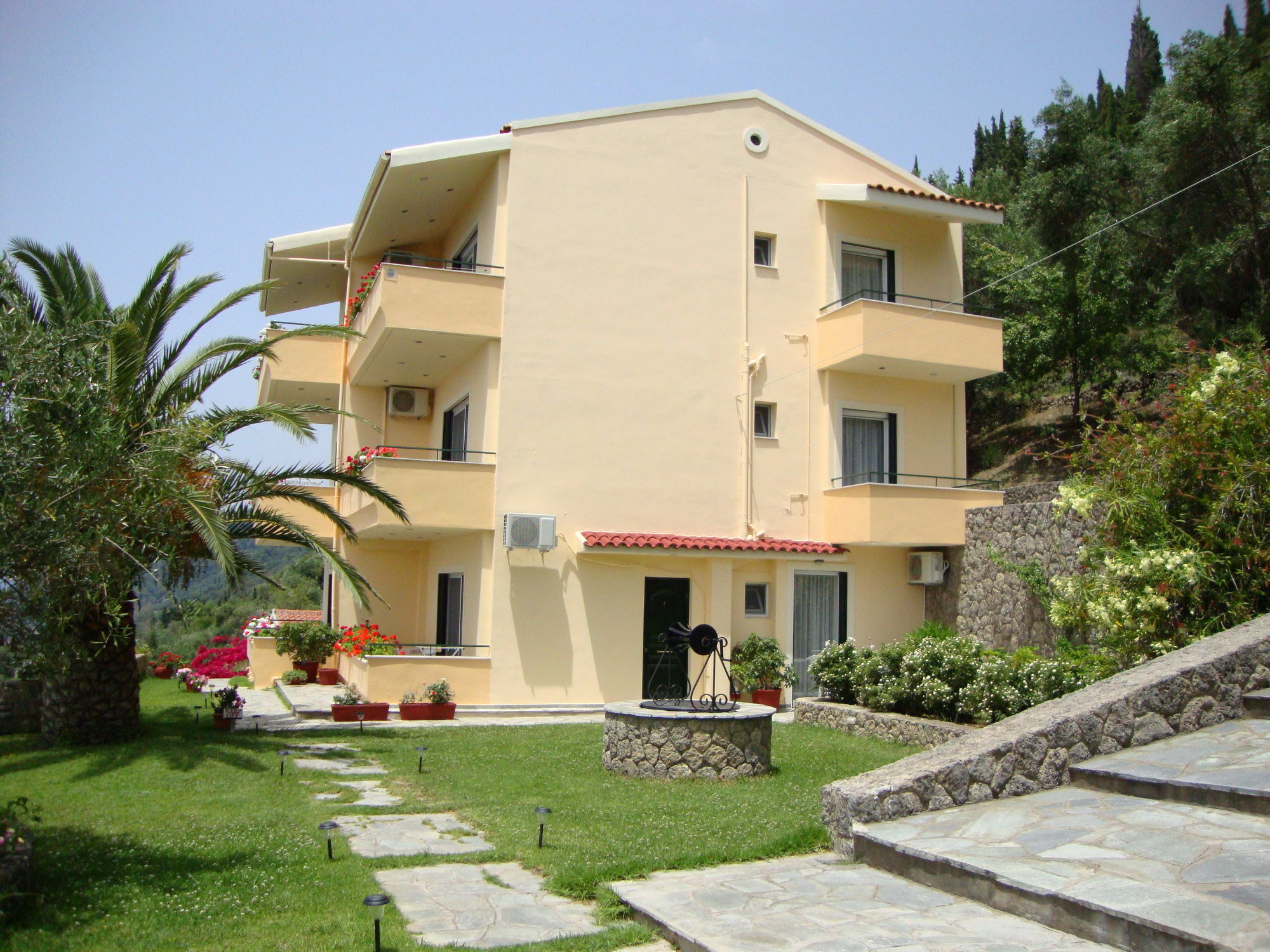 Pelagos Agios Gordios Apartment